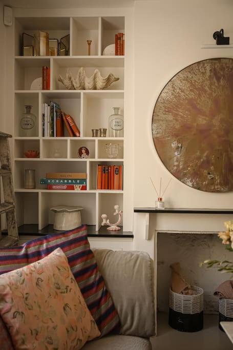 Primrose Cottage - With Private Courtyard & Sun Terrace In Central 巴斯 外观 照片